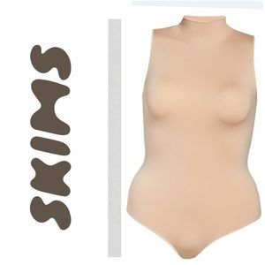 SKIMS (S/M) essential mock neck  Sleeveless Bodysuit in Sandstone